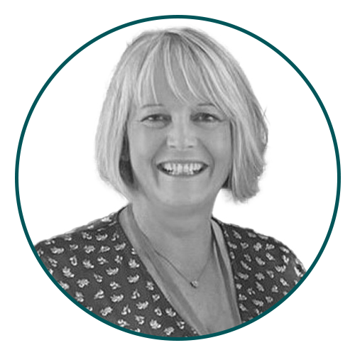 Elaine Neil Headshot - Circle Elaine Neil Headshot - Circle